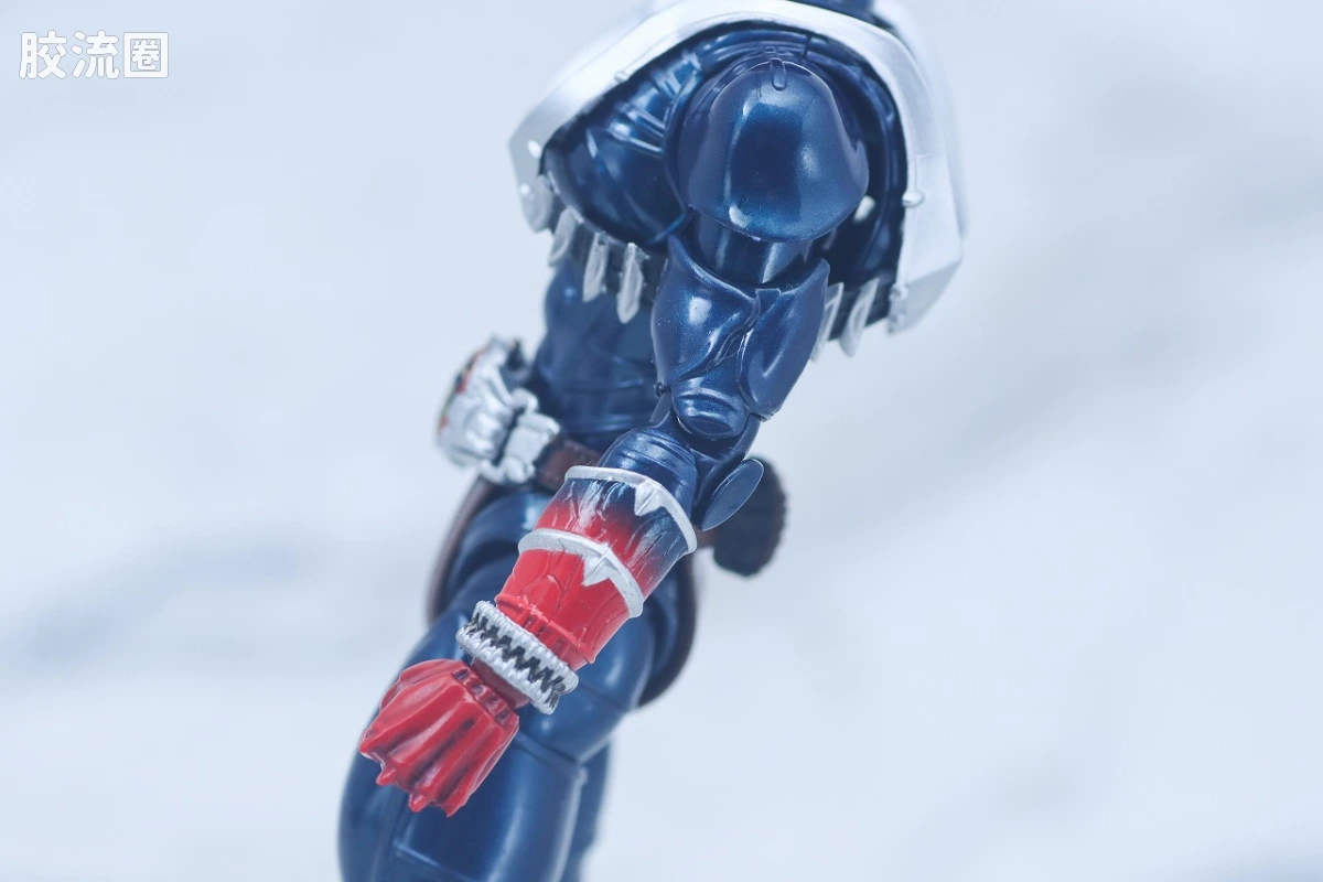 SHF 真骨雕假面骑士系列 假面骑士响鬼 20th Anniversary Ver. - 图片